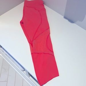 Lululemon cropped leggings with mesh insets